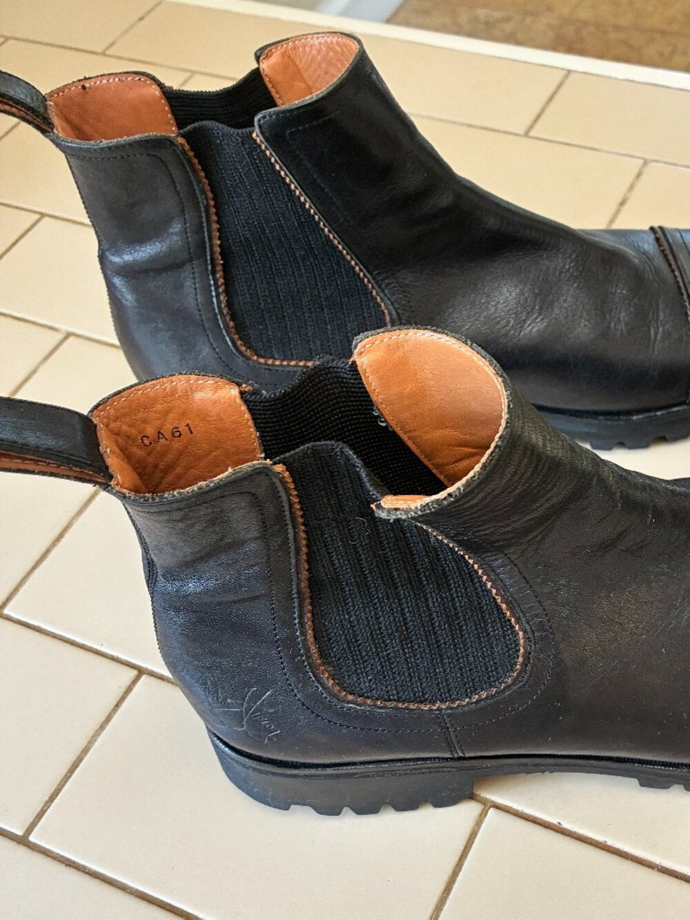 John Fluevog, Chelsea Boots, Men's 10.5, Black, pre-owner